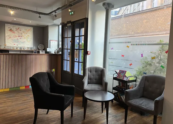 Le Montclair Montmartre By River Parijs